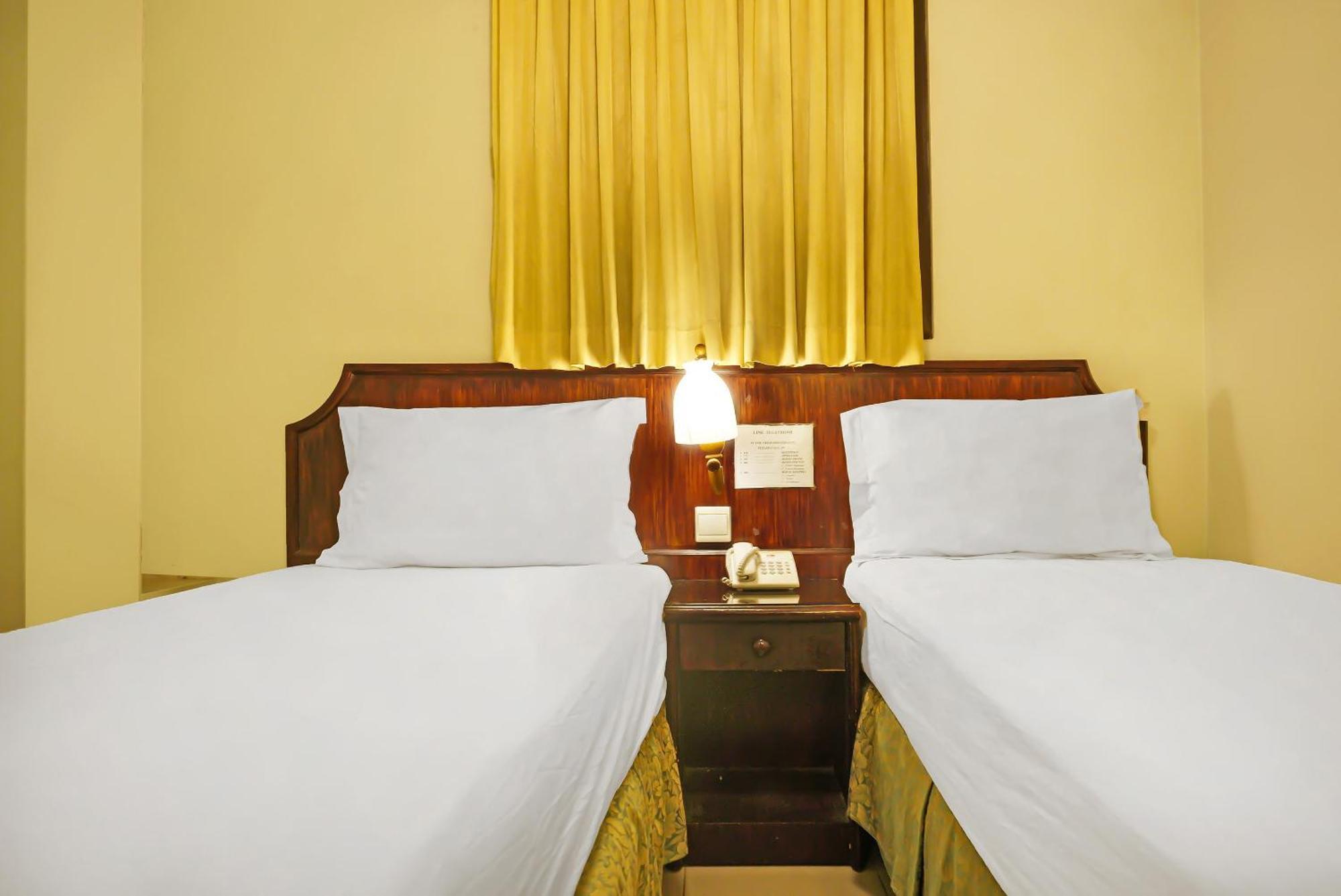 Super Oyo Collection O 92690 Hotel Limas Palembang Bagian luar foto