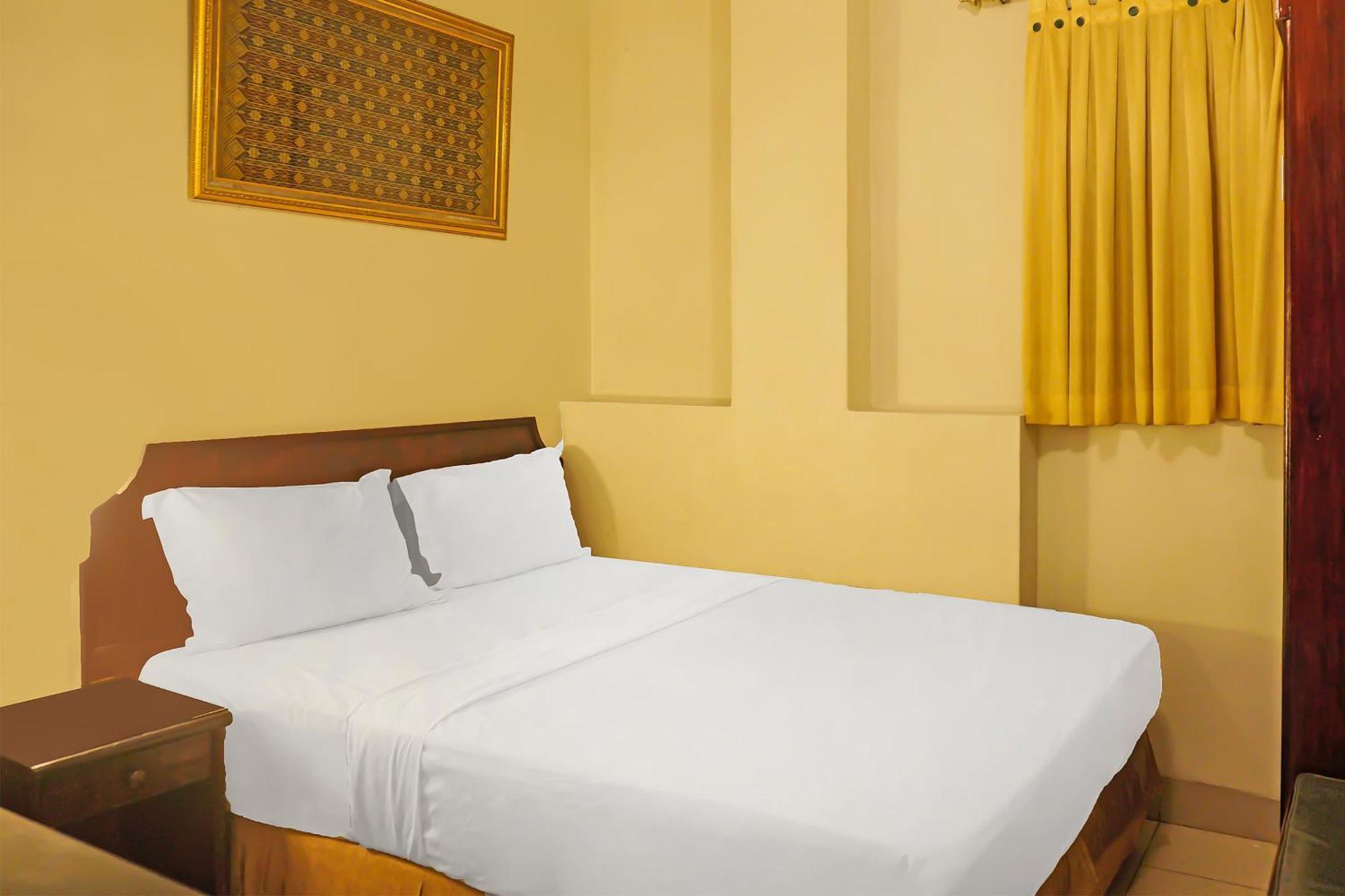 Super Oyo Collection O 92690 Hotel Limas Palembang Bagian luar foto