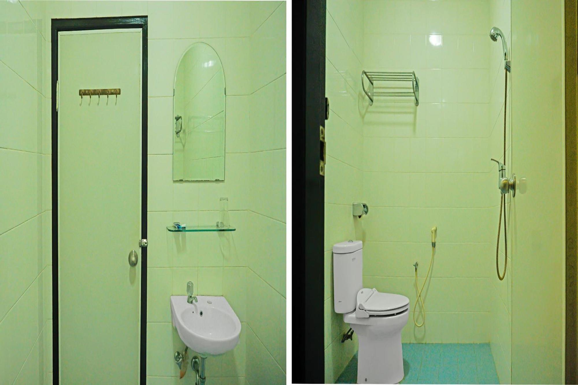 Super Oyo Collection O 92690 Hotel Limas Palembang Bagian luar foto